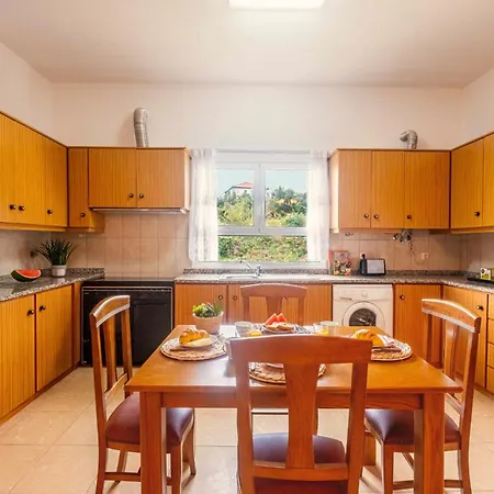 Garden בית נופש *